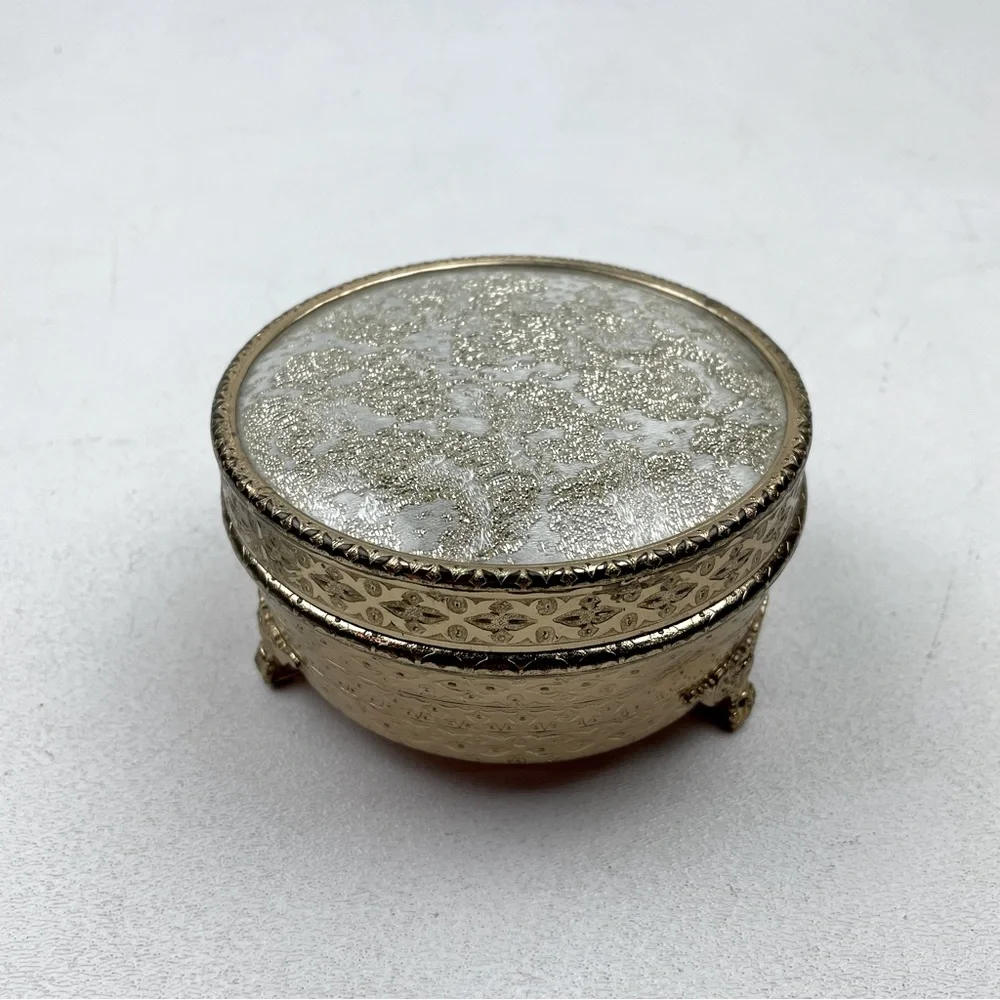 Vintage Regent of London Trinket Vanity Box box in gold filigree